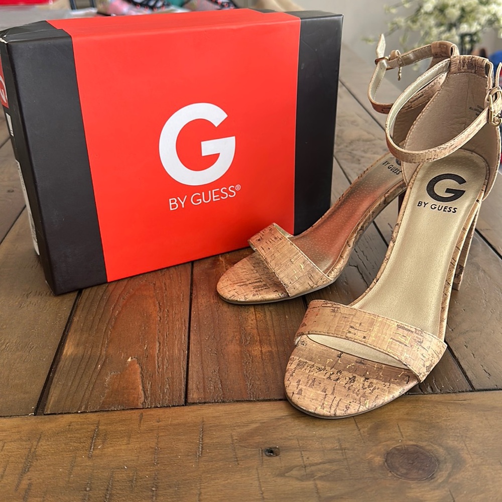G by Guess Womens Shantel Size 8